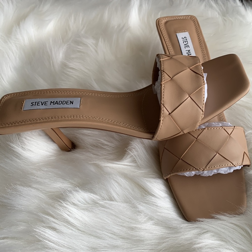 NEW Steve Madden square Toe sandals size 11
